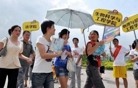 《新生》最新爆料新闻,最新爆料新闻背后的惊人真相